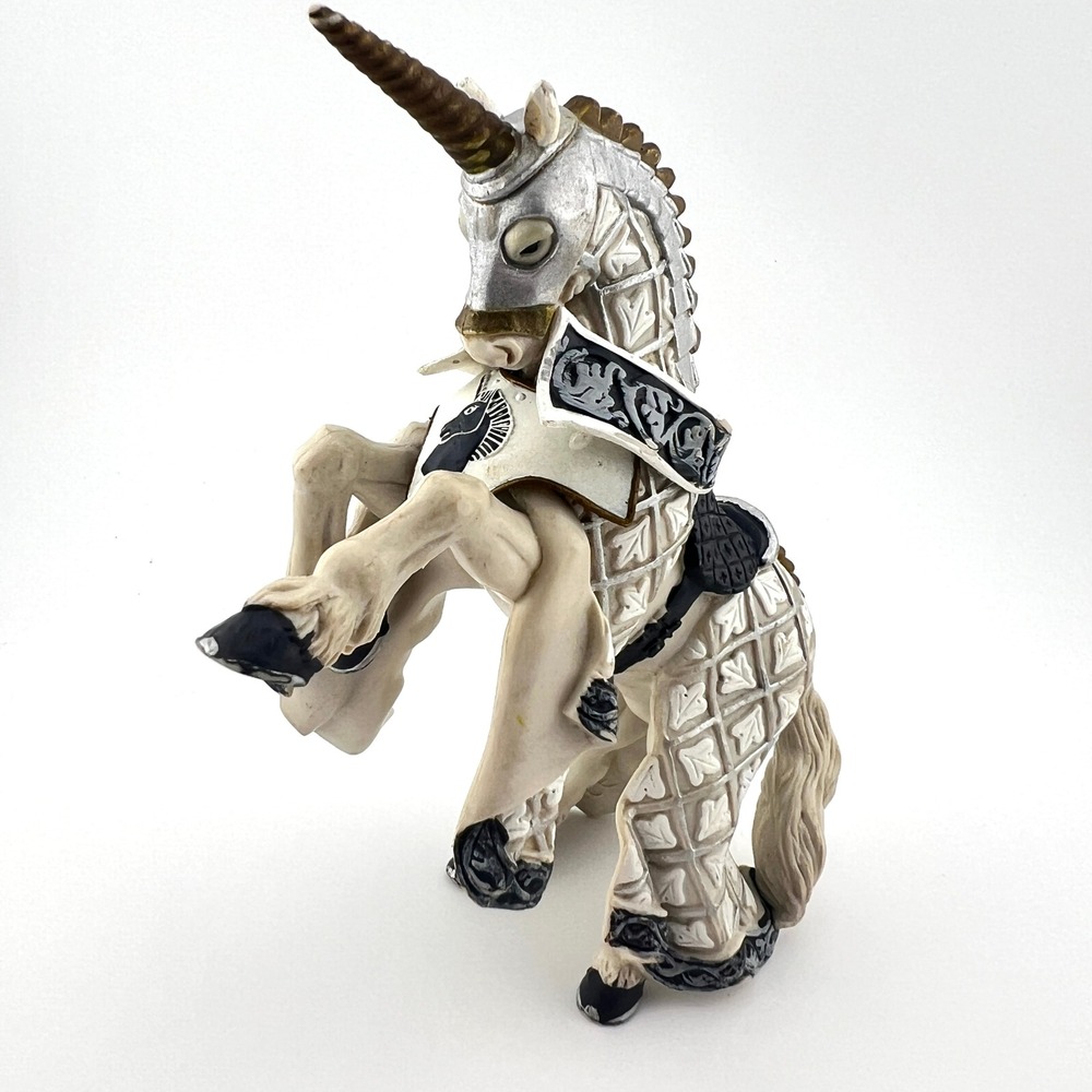 Papo Armor War Unicorn 38937 2007 White Silver Fantasy Figure Toy Medieval